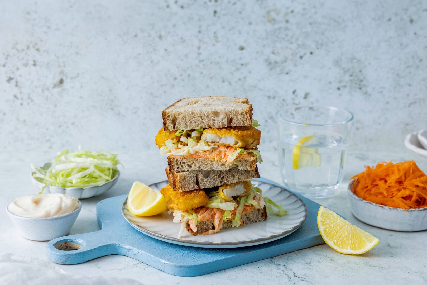 Fiskepinne-sandwich med aioli